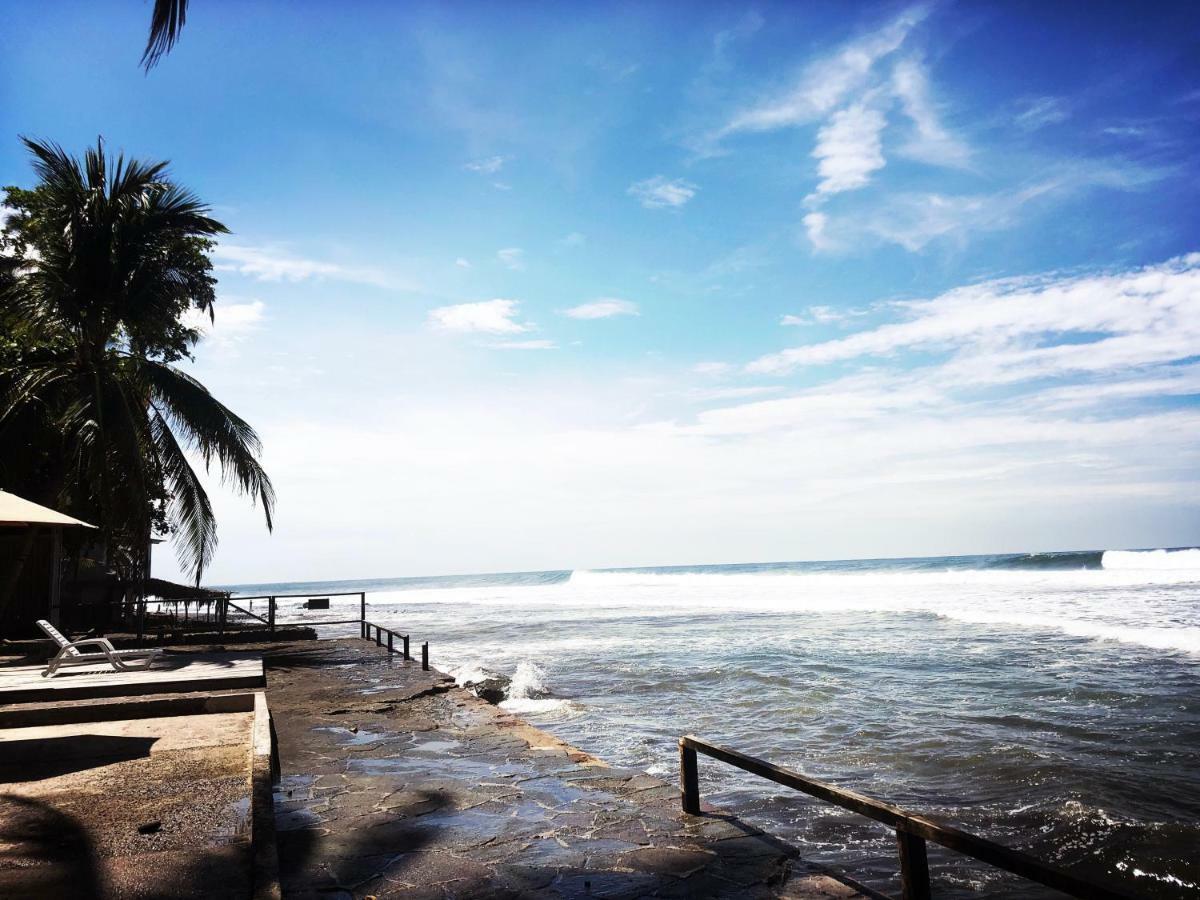 Looking Good Beachfront Hotel El Zonte Exterior foto